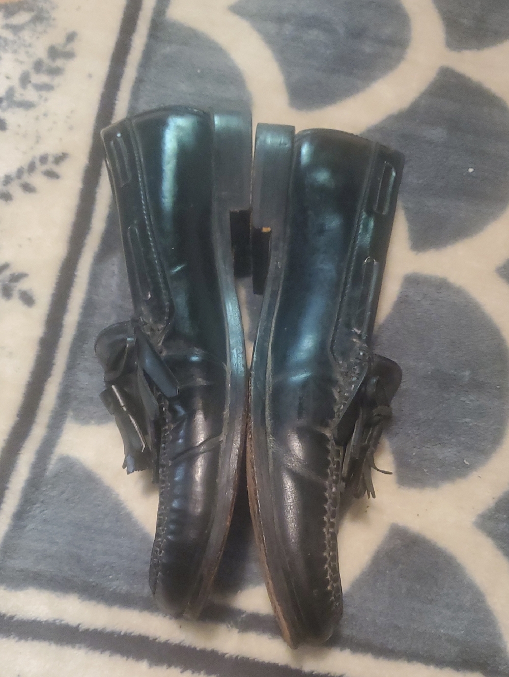 Cole Haan - Picture 5 of 12